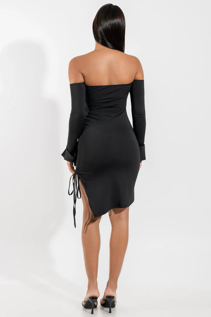 Vestido Mini Ajustado sin Hombros